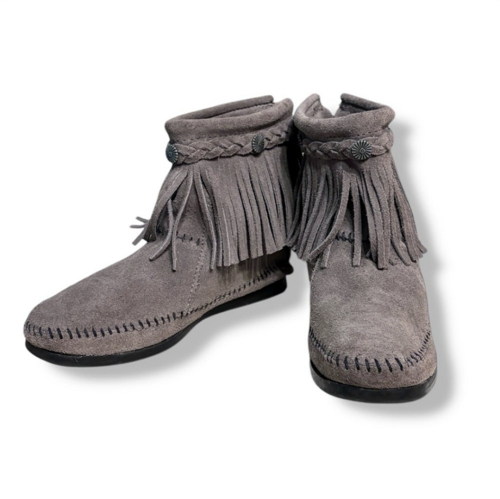 MINNETONKA Grey Suede Fringe Concho Boots